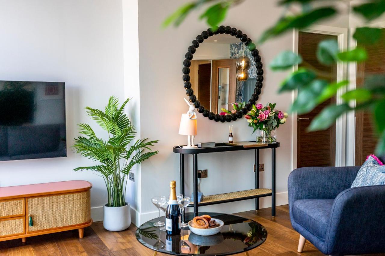 Out Of Office @ Ryedale House Apartman York Kültér fotó