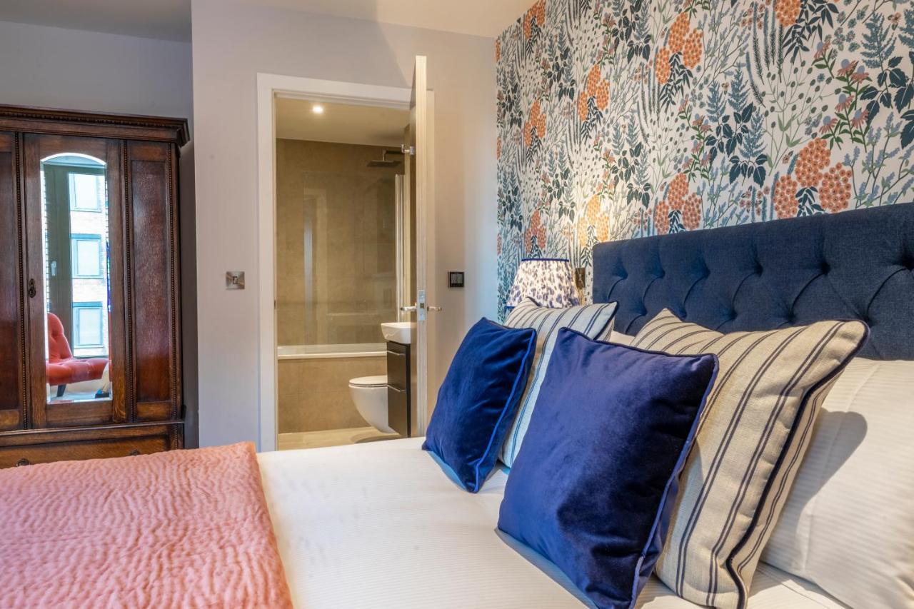Out Of Office @ Ryedale House Apartman York Kültér fotó